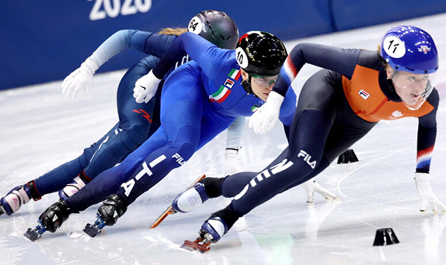 Sondrio, Poste porta il calore dei tifosi ad Arianna Fontana e agli altri campioni