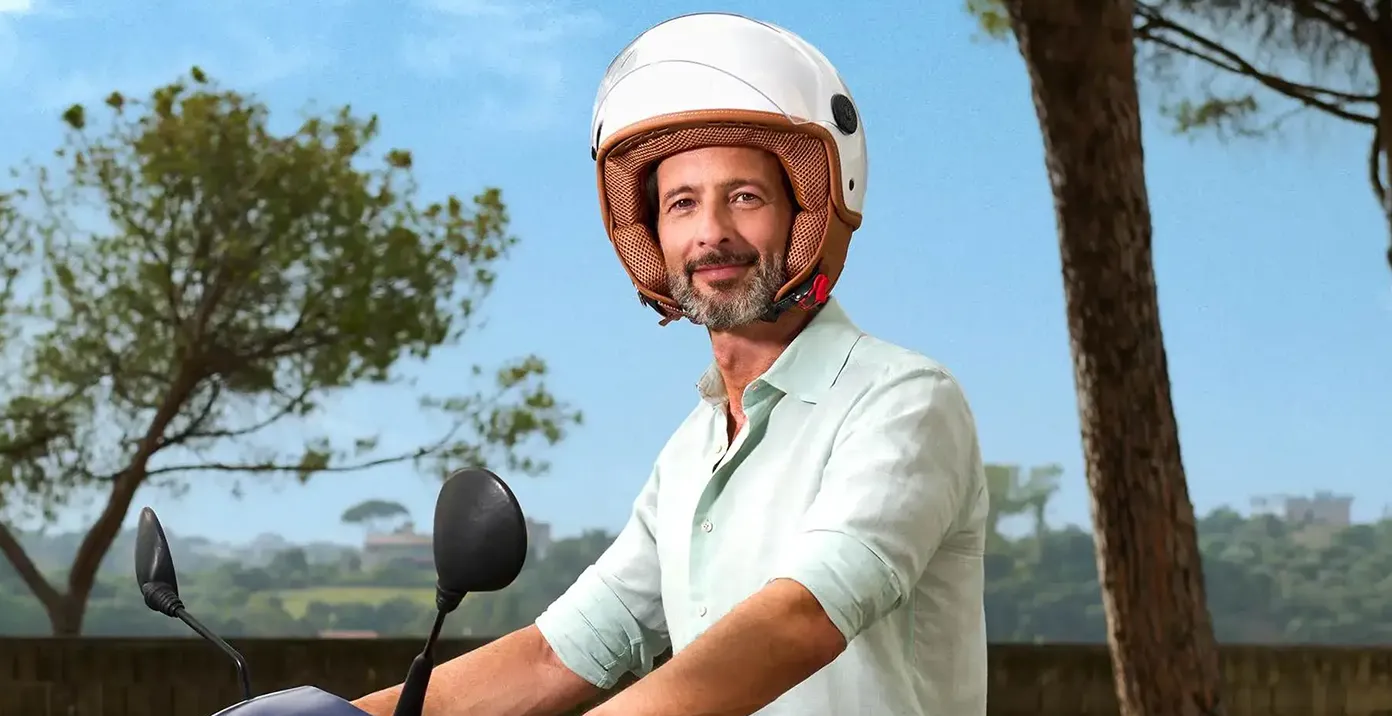 Campagna Opas Uomo in motorino