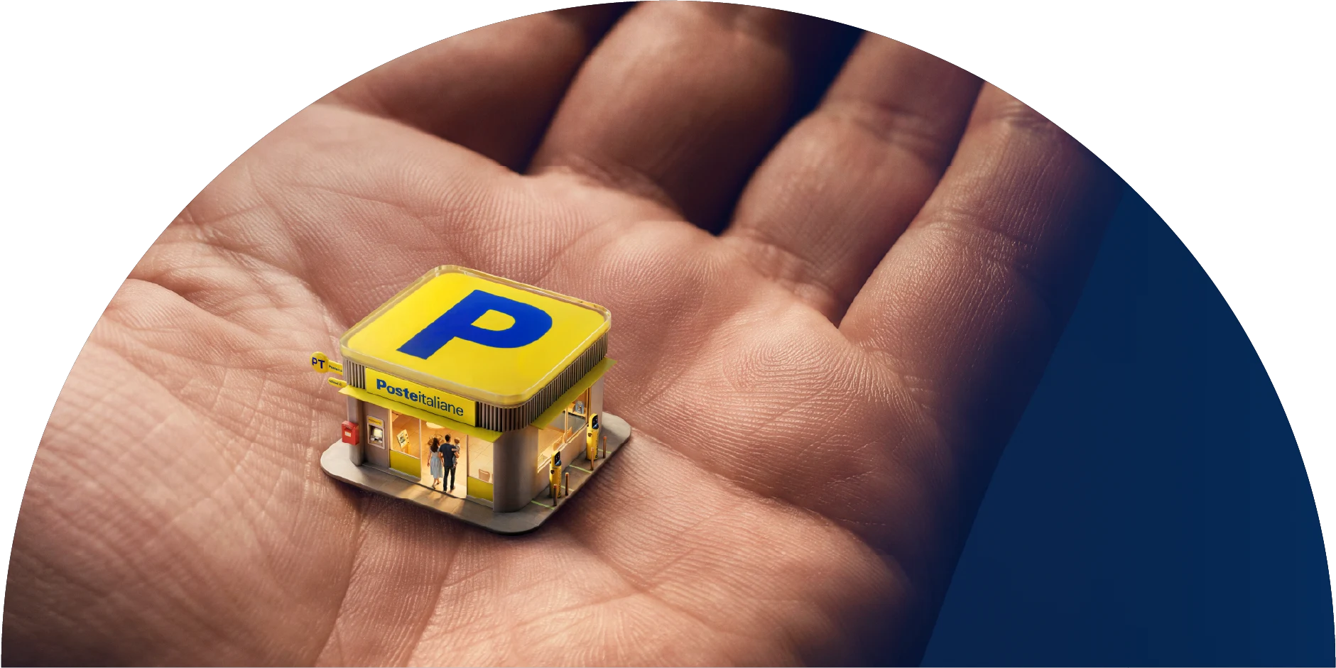 mini ufficio postale dentro in una mano