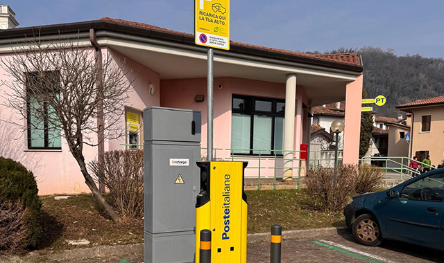 Friuli-Venezia Giulia, aumentano colonnine di ricarica per auto elettriche agli uffici postali