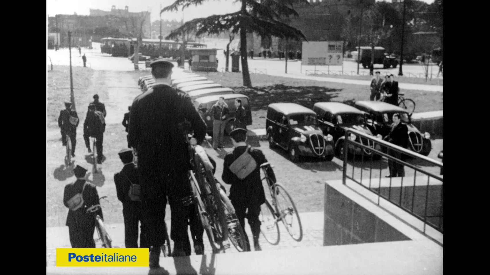 Uscita dei postini in bicicletta
