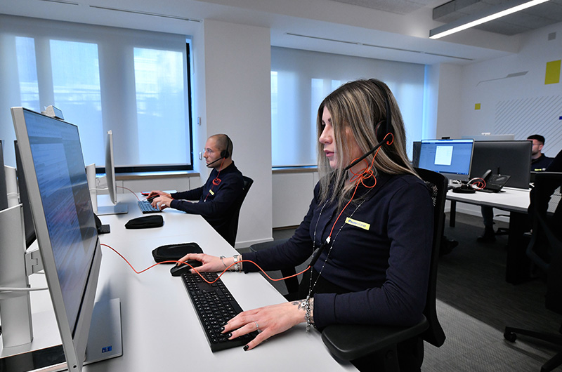Receptionist