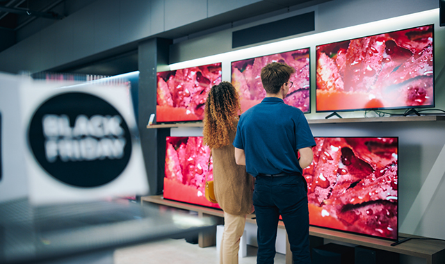 Federconsumatori: il 44% delle famiglie approfitterà degli sconti del Black Friday