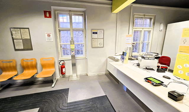 L’ufficio postale del piccolo comune trentino di Sanzeno riapre in versione Polis