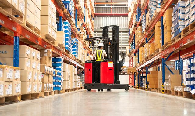 Istat, la ripresa continua a migliorare il mercato del lavoro