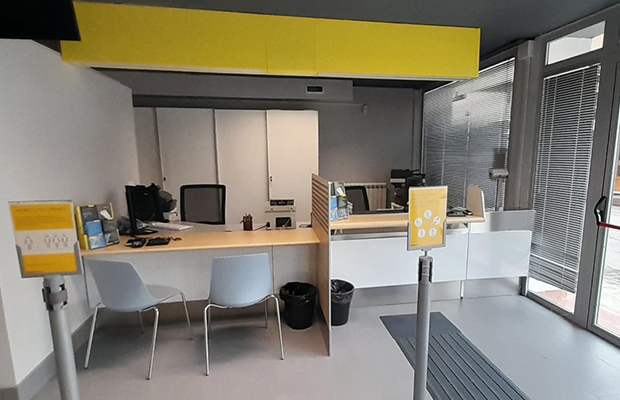 Vicenza, i servizi di Polis nell’ufficio postale di Gallio