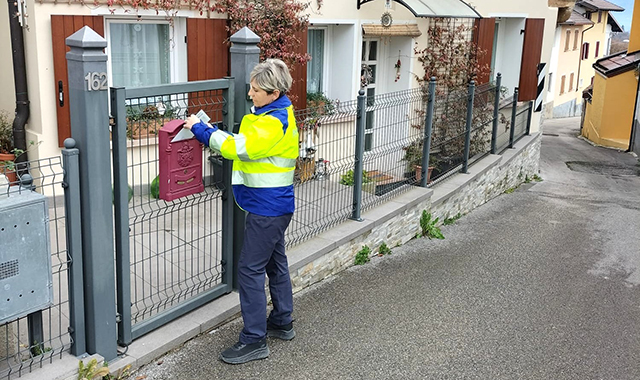Sabina, portalettere a Belluno: Un lavoro che tiene in allenamento fisico e cervello