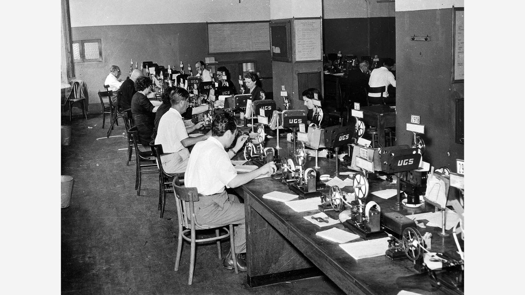 Sala con telegrafi nell'Ufficio Postale di San Silvestro nel 1956