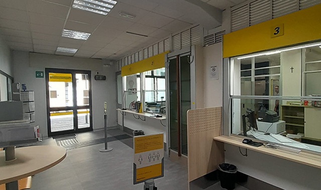 Nell’ufficio postale di Bellano certificati e passaporti grazie a Polis