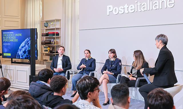 presso la Casina Poste si è svolto l’evento di Educazione Digitale “Generazioni Digitali: crescere e vivere in un mondo iperconnesso"