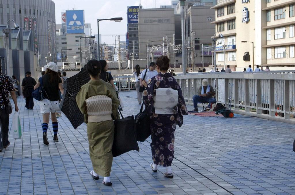 Foto IPP/Di Mauro andrea panoramiche città di Osaka - Giappone nella foto : donne giapponesi con kimono