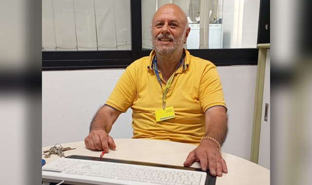 Roberto, direttore e scrittore: “Il lavoro in un ufficio postale è una fonte di ispirazione” 