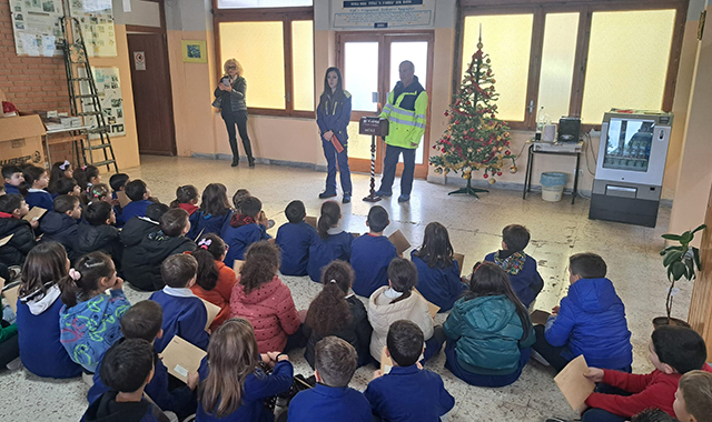 Il valore educativo delle lettere a Babbo Natale: a Bova Marina una giornata con Poste Italiane