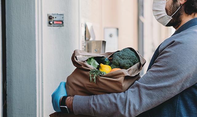 Food: la quarantena spinge le consegne a domicilio, fatturato a 1,5 mld