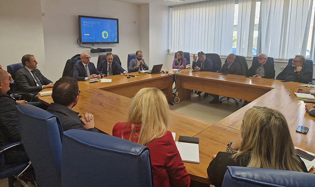 Potenza, incontro Poste e Anci per l’installazione delle colonnine di ricarica
