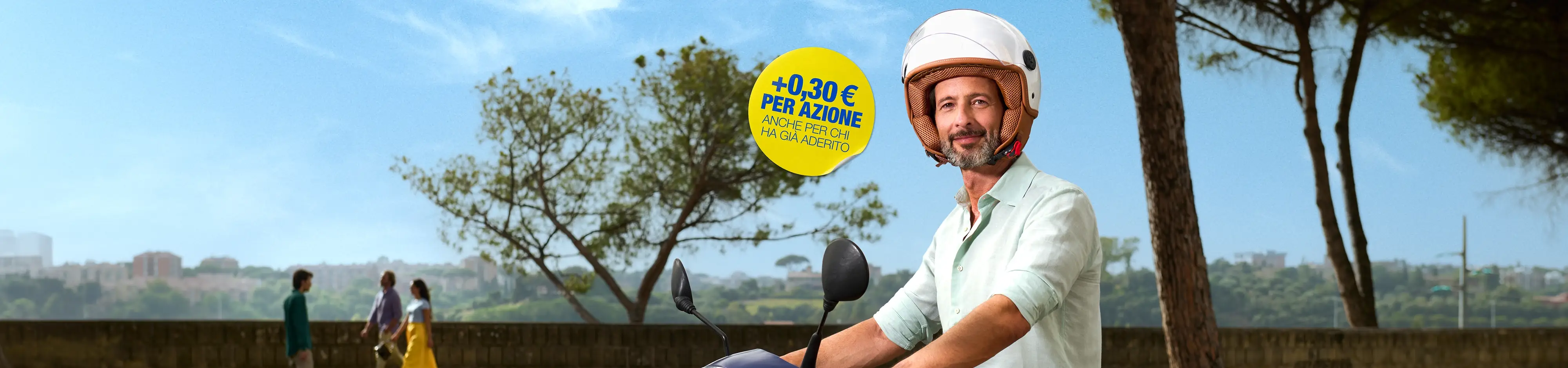 uomo in motorino