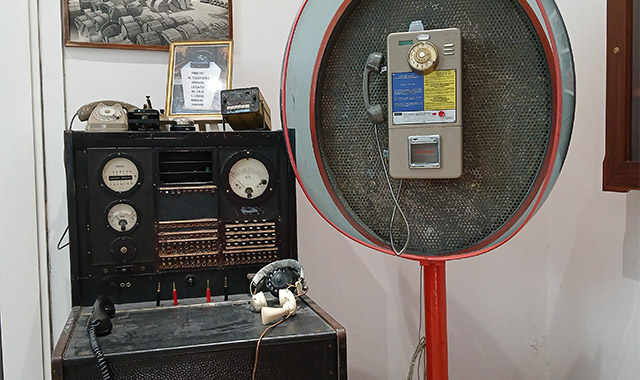 Al Museo Postale di Trieste la mostra “Pronto? La comunicazione corre sul filo del telefono”