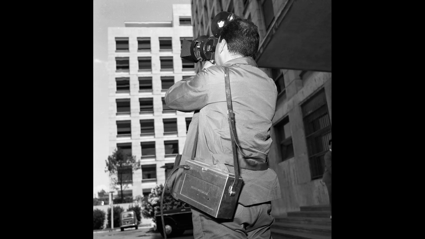 Operatore durante delle riprese cinematografiche