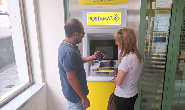 Trento: aumentano gli over 80 che usano l’app Poste Italiane