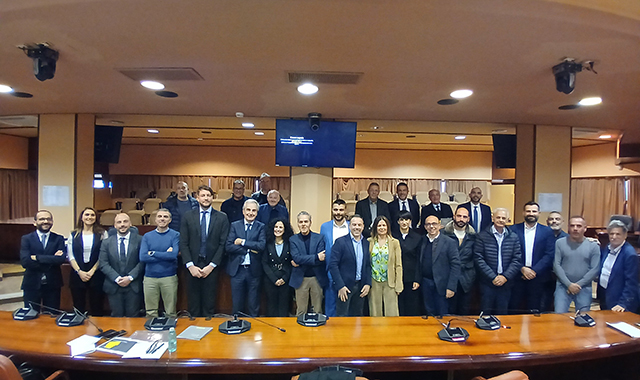 Polis, il progetto di installazione gratuita di colonnine per ricarica dei mezzi elettrici a Oristano