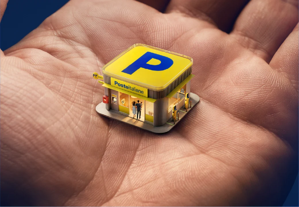mini ufficio postale in una mano